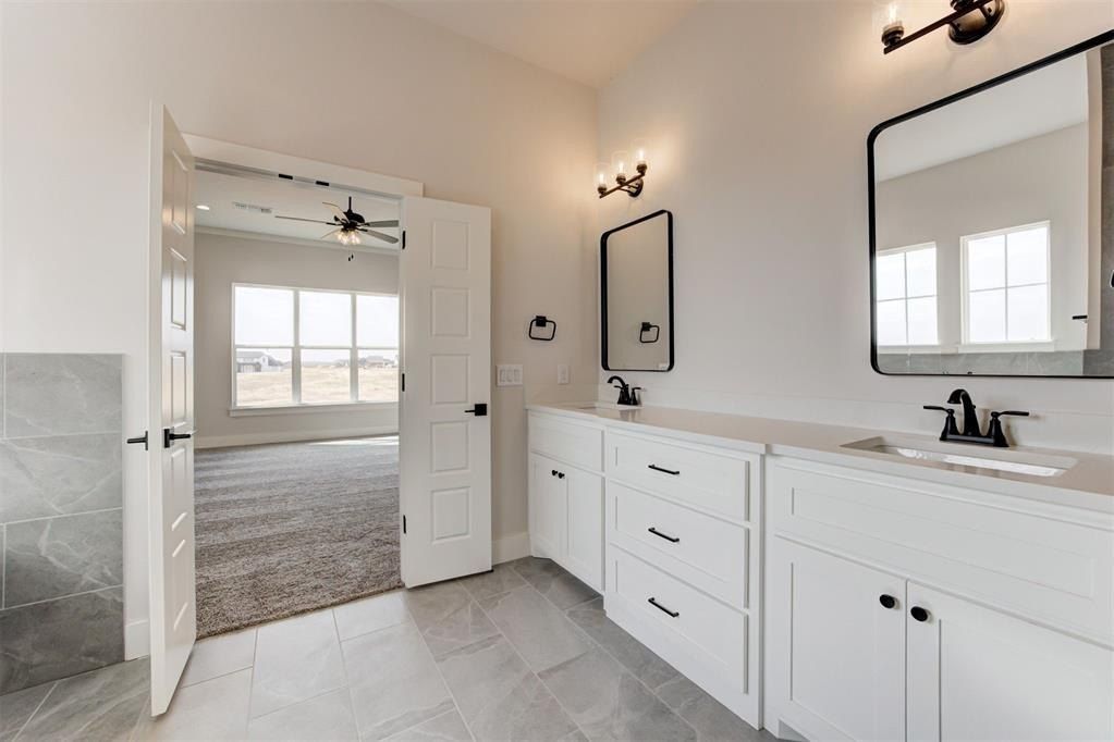 4163 Hawthorne Street. Piedmont, OK 73078