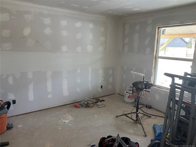 207 Ne 2Nd Street. Adair, OK 74330