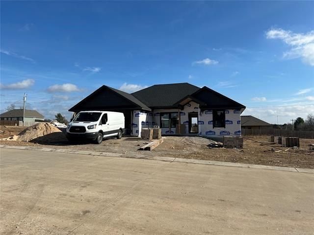 1910 N Everly Drive. Tahlequah, OK 74464