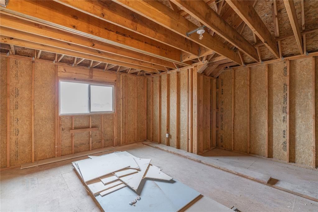 4609 Se 37Th Street. Moore, OK 73165