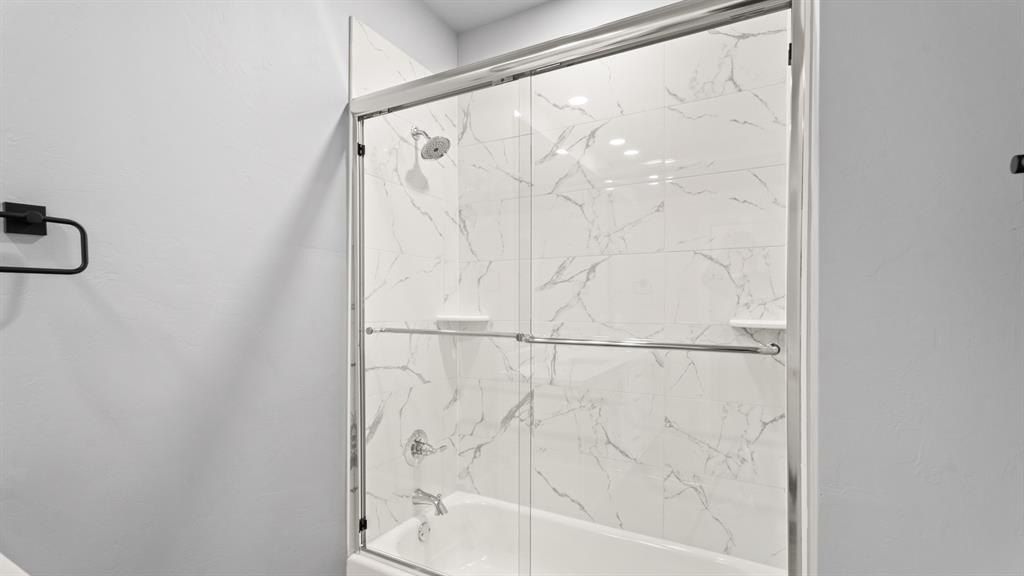 520 Kearny Lane. Yukon, OK 73099