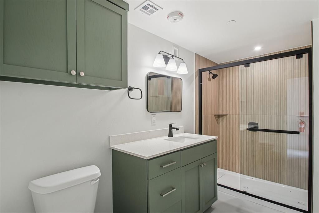 1744 Nw 15Th Street Unit B. Oklahoma City, OK 73106