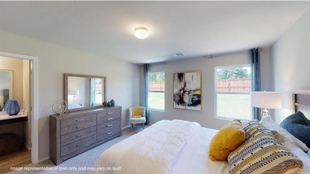 516 Hillsboro Drive. Noble, OK 73068