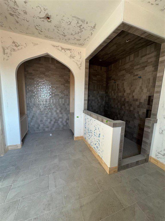 9401 Far Hills Court. Edmond, OK 73034