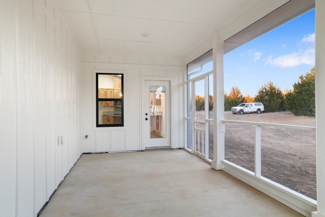 63 Deerfield Rd. Colbert, OK 74733