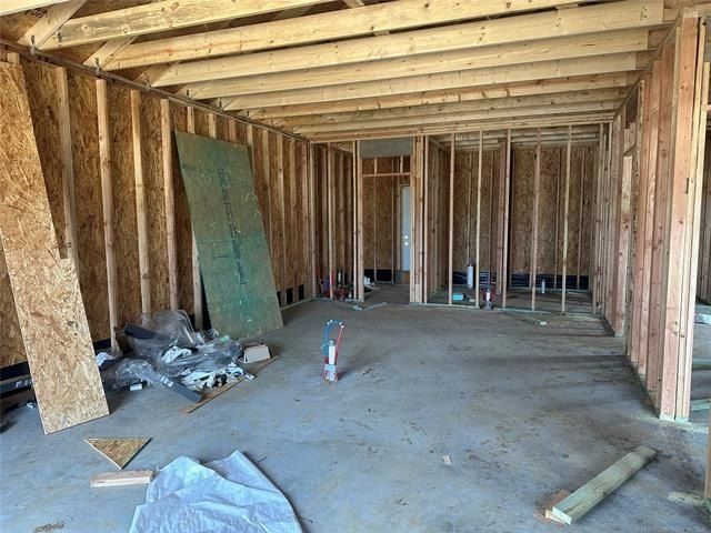 904 W Main Street. Haskell, OK 74436