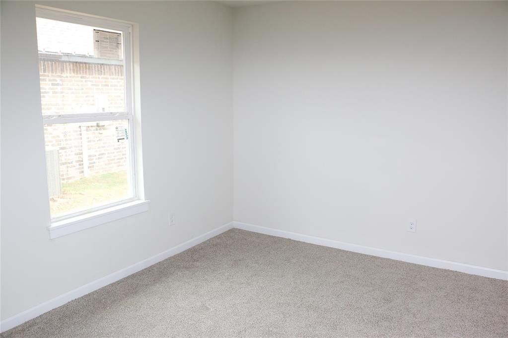 626 Honey Springs Lane. Shawnee, OK 74804