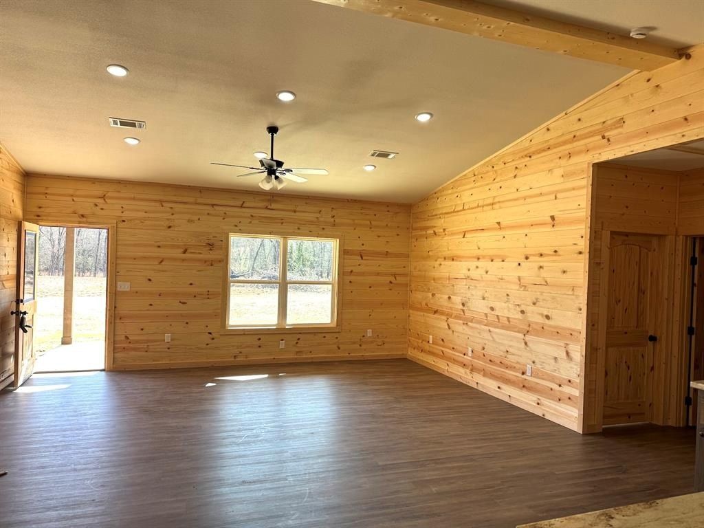 916 E Copperhead Road. Sawyer, OK 74756