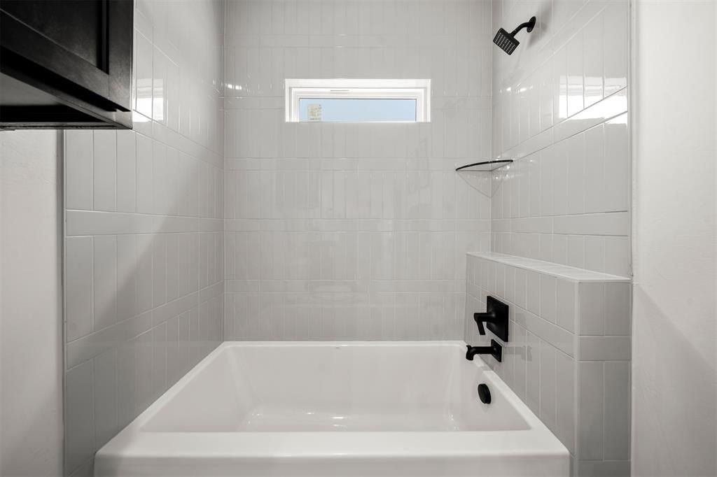 5701 Nw 154Th Terrace. Edmond, OK 73013