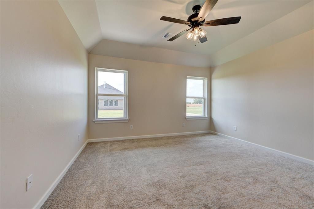 4916 Desert Willow Lane. Edmond, OK 73034