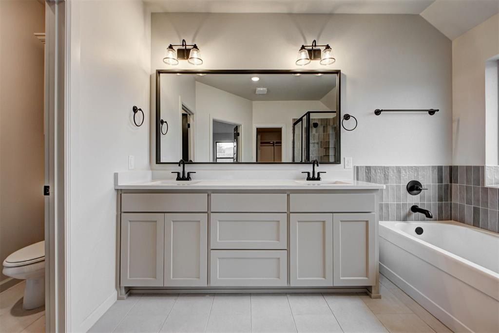 Slate River Drive. Yukon, OK 73099