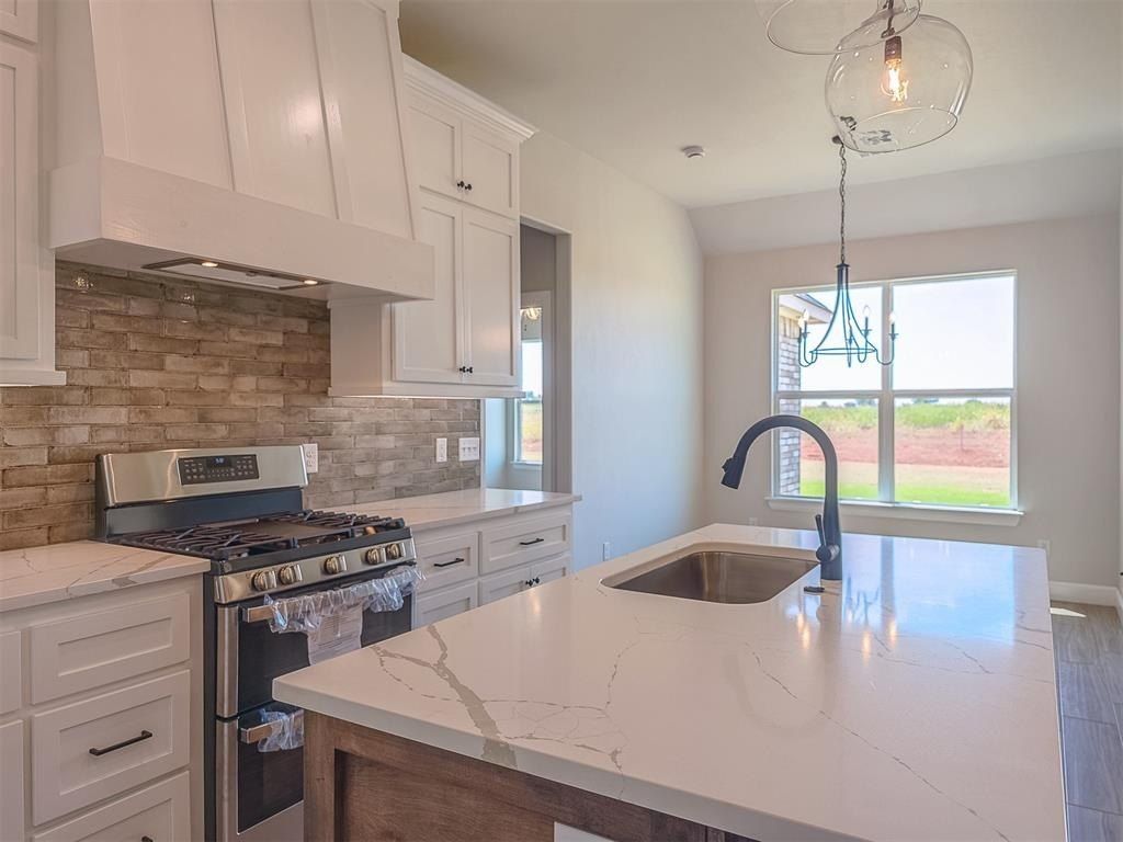 Magnolia Drive. Cashion, OK 73016