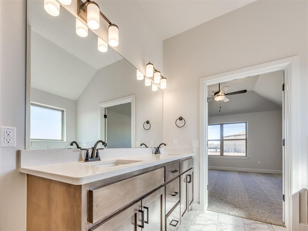 4132 Grassland Court. Edmond, OK 73025