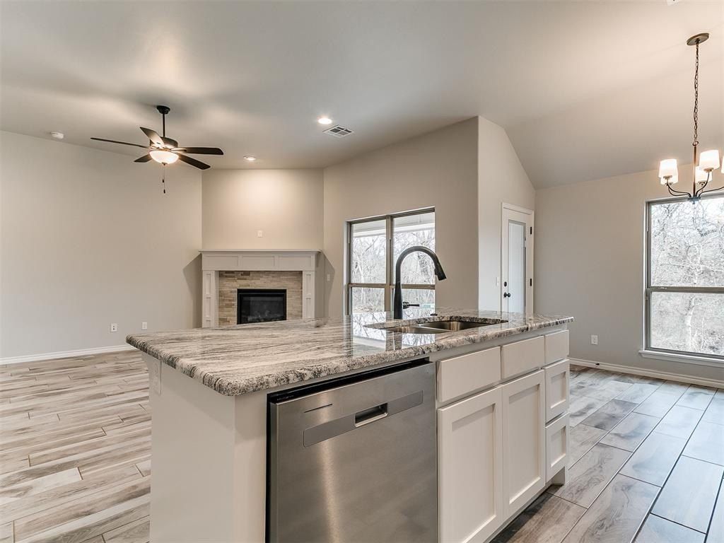 12104 Rockbed Drive. Yukon, OK 73099