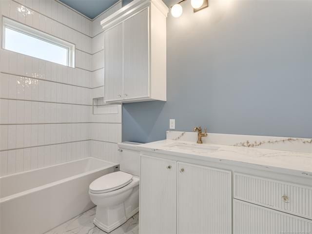 295 Falcon Tree Loop. Eufaula, OK 74432