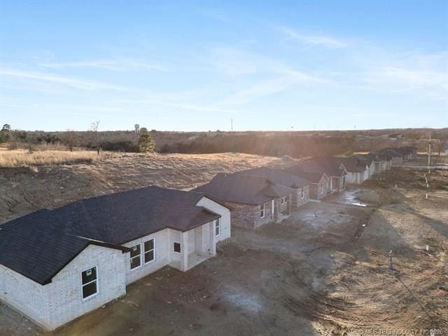 714 W 6Th Street. Atoka, OK 74525