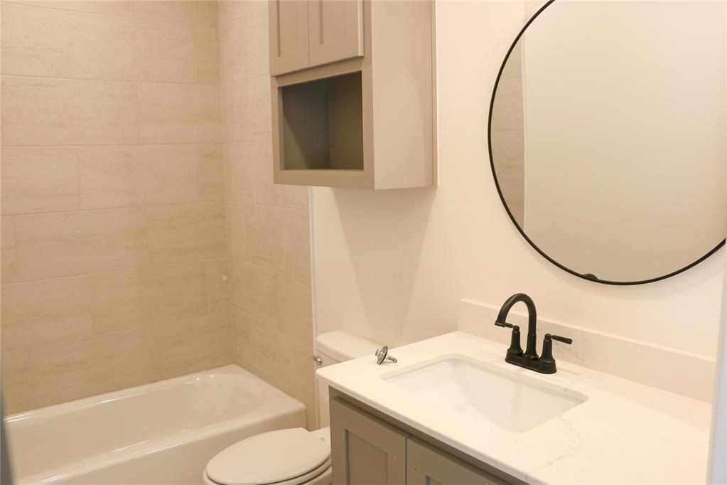 120 Mountain Laurel Way. Noble, OK 73068