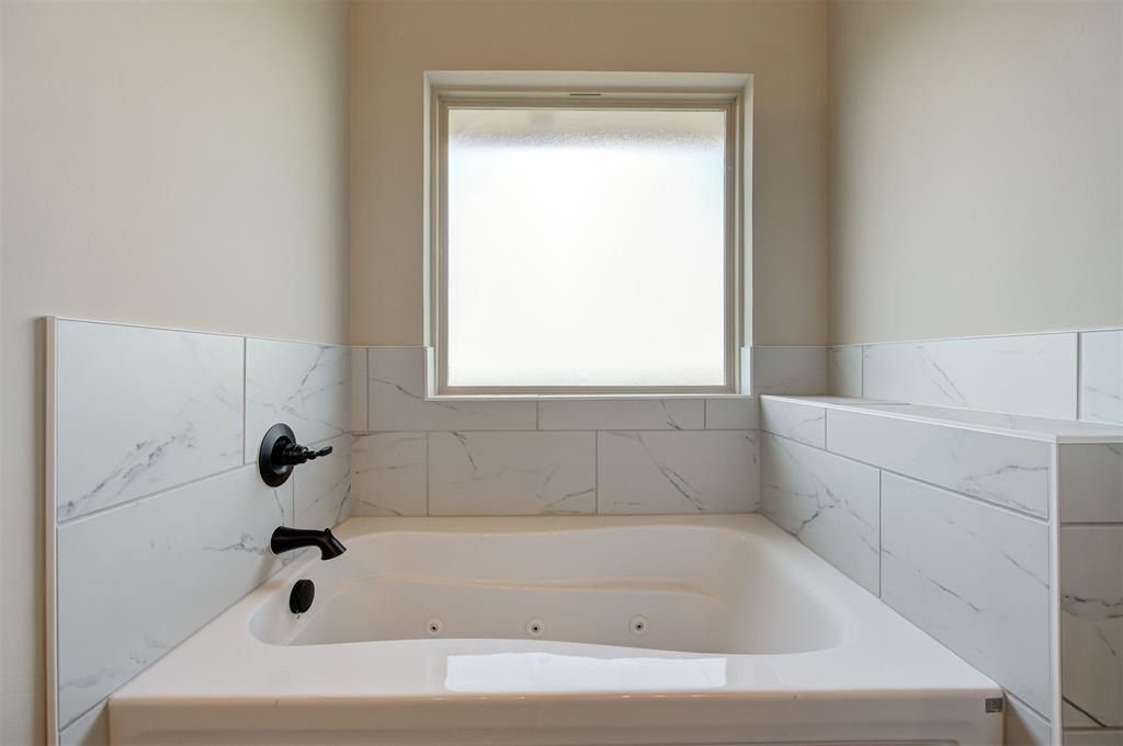 9340 Nw 143Rd Street. Yukon, OK 73099