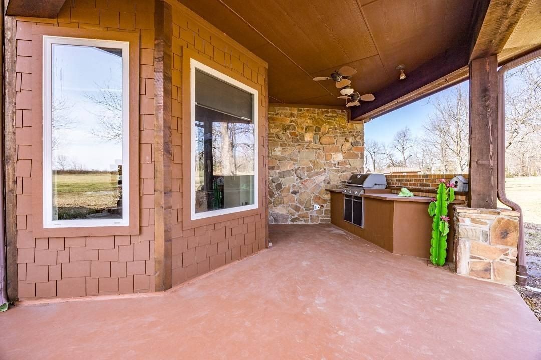 759  N 4250 Road. Hugo, OK 74743