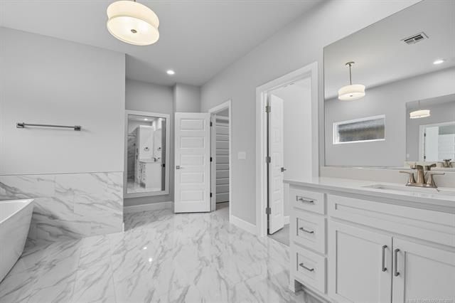 4011 W Baton Rouge Street. Broken Arrow, OK 74011