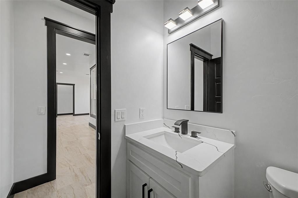 2440 Canyon Circle. Blanchard, OK 73010