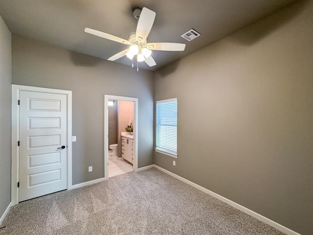 2913 Summit Hollow Circle. Norman, OK 73071