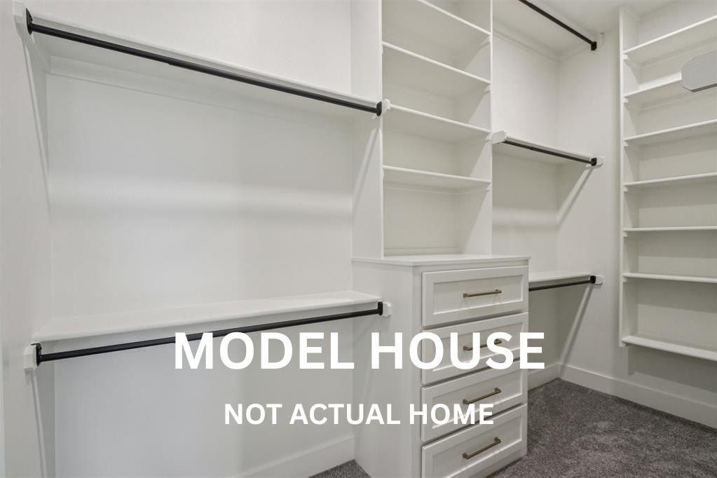 1169 Wolf Creek Drive. Blanchard, OK 73010