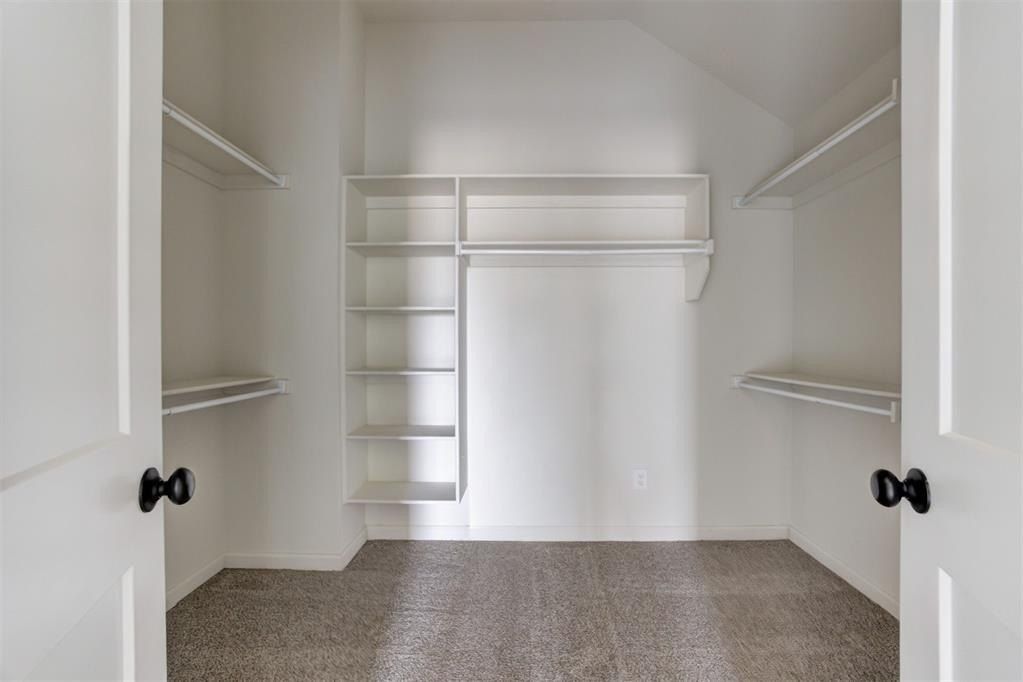 626 Honey Springs Lane. Shawnee, OK 74804