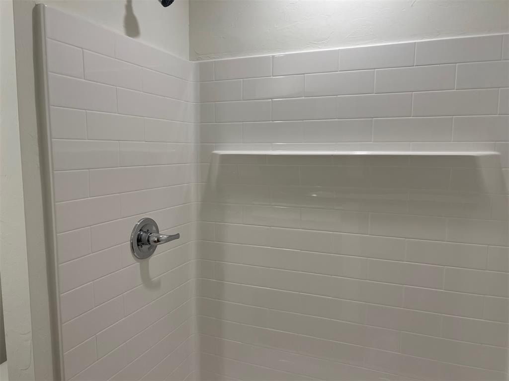 916 Shady Meadow Way. Chickasha, OK 73018