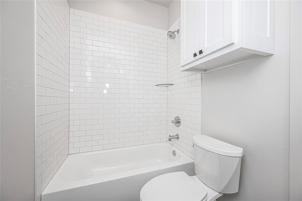 4209 Emery Drive. Edmond, OK 73034