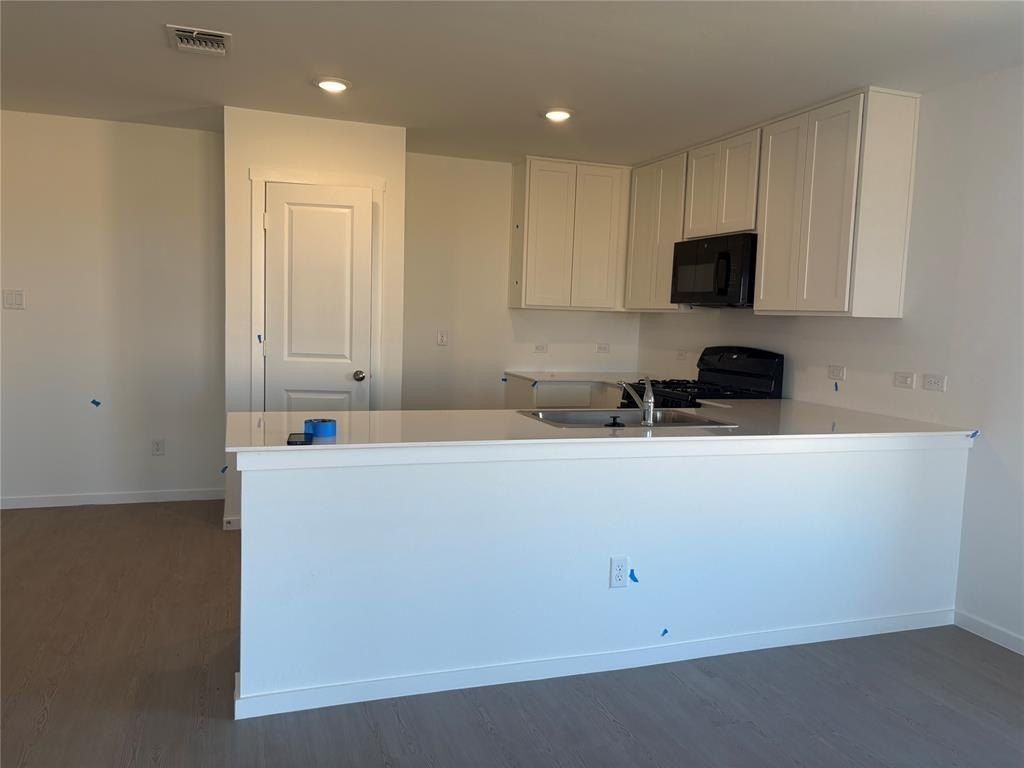 1945 Honey Locust Drive. Oklahoma City, OK 73128