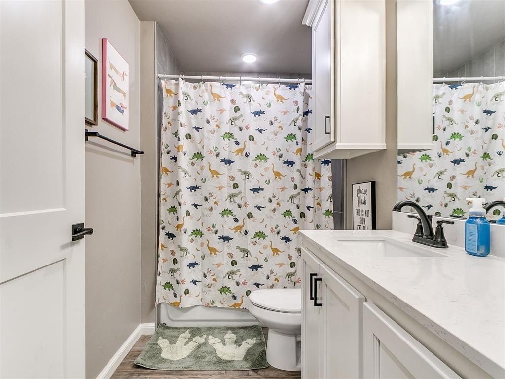 792 Harrison Street. Harrah, OK 73045