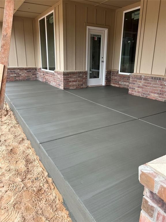 4201 Maxine Drive. Choctaw, OK 73020