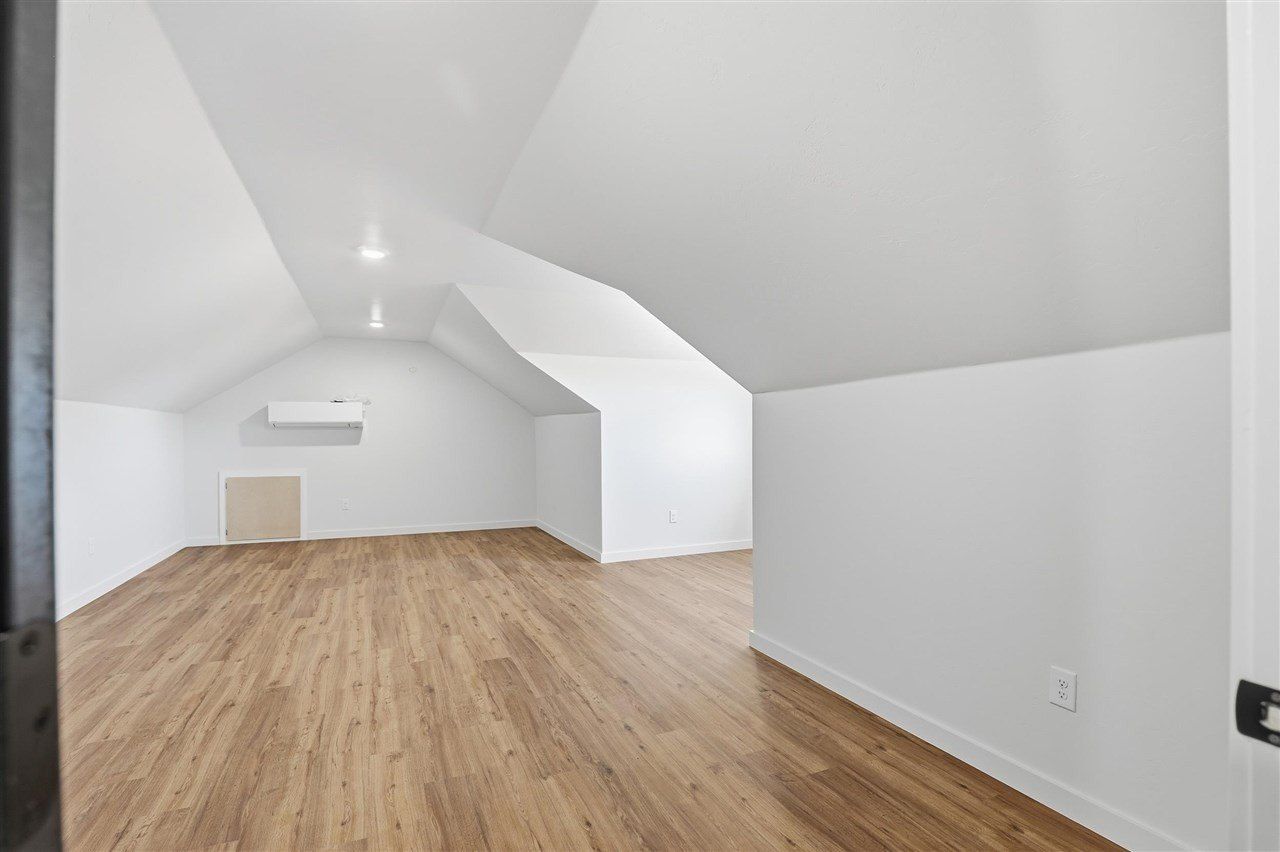 5918 E Bison Lane. Stillwater, OK 74074