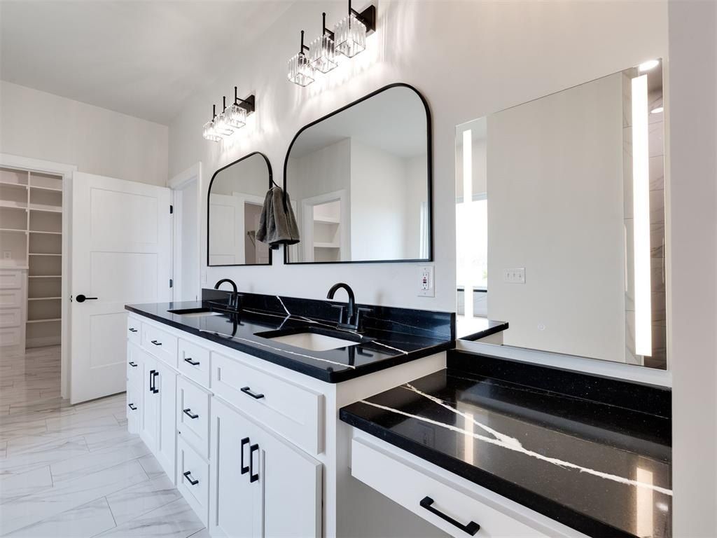 1232 Twin Oaks Drive. Blanchard, OK 73010