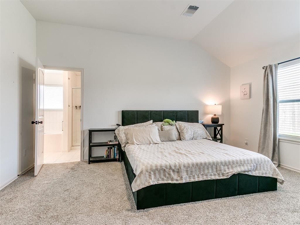 701 Caladium Drive. Yukon, OK 73099