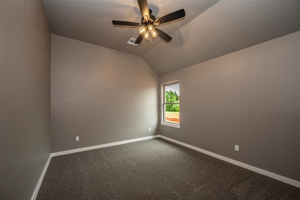 1109 Bridgeview Lane. Tuttle, OK 73089