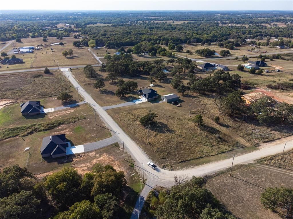 870226 Red Stone Circle. Chandler, OK 74834