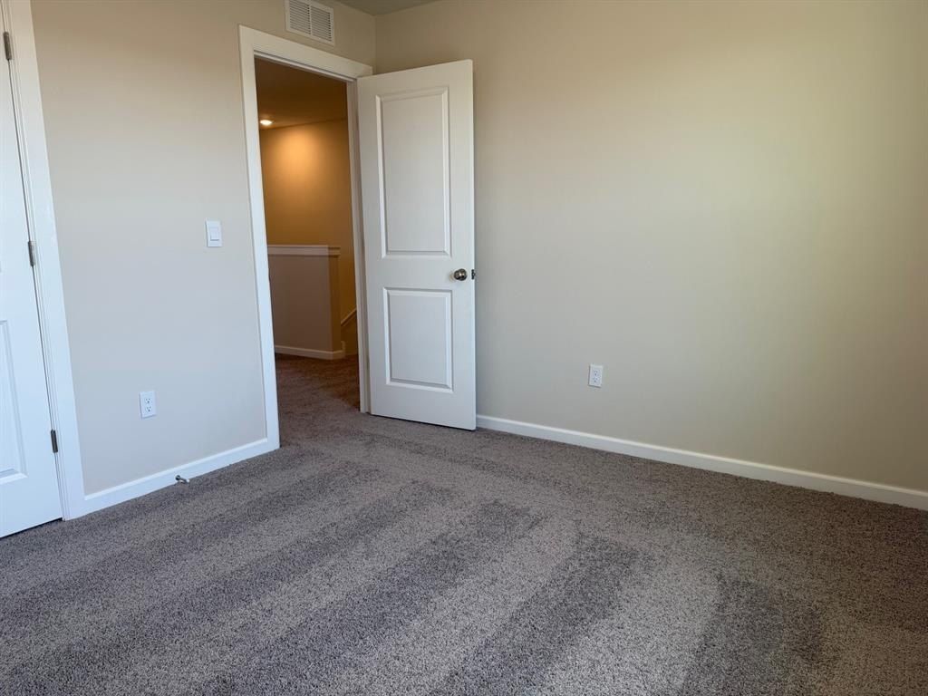 1687 Bloomington Court. Newcastle, OK 73065