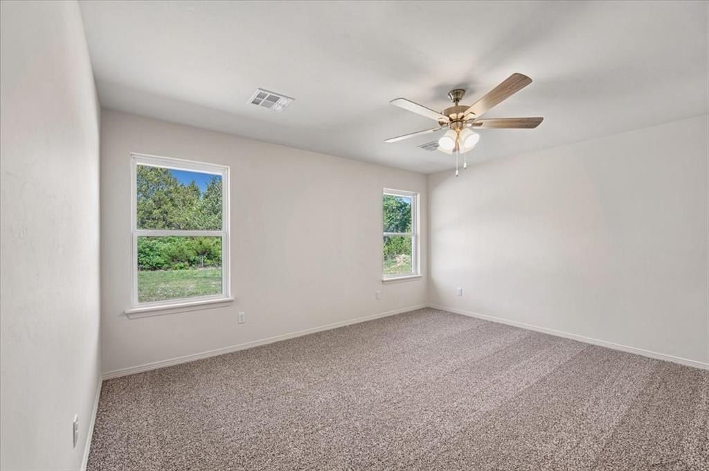 4656 Lincoln Landing. Harrah, OK 73045