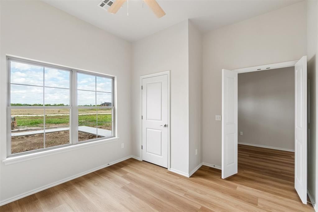 30185 Cashion Acres Road. Cashion, OK 73016