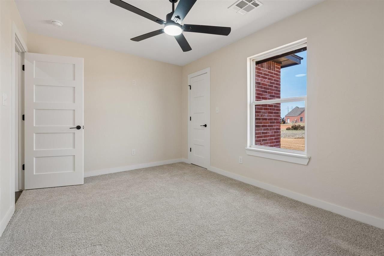 12065 Bighorn Ln. Elgin, OK 73538