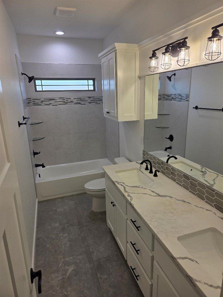 5873 Ne Minnow Ln. Elgin, OK 73538