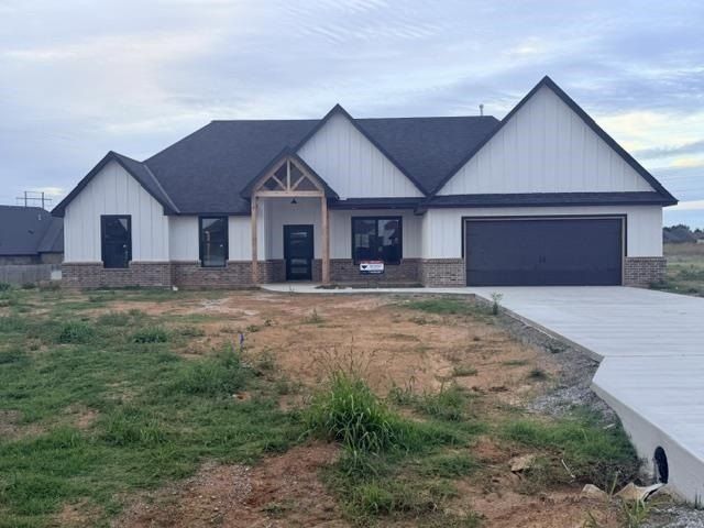 12702 Sierra Lane. Elgin, OK 73538