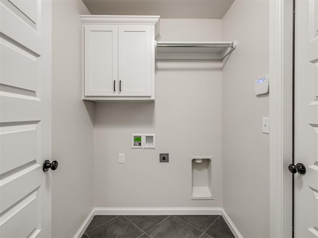 7516 Three Woods Lane. Yukon, OK 73099