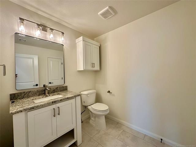 17298 E 45Th Place. Tulsa, OK 74134