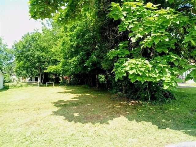 714 Cedar Lane. Okmulgee, OK 74447