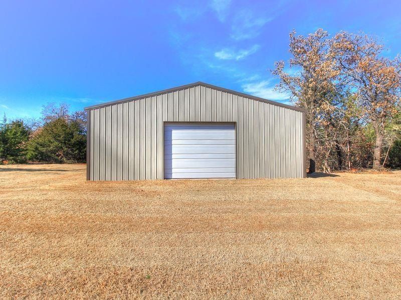 678 Simpson Lane. Edmond, OK 73034