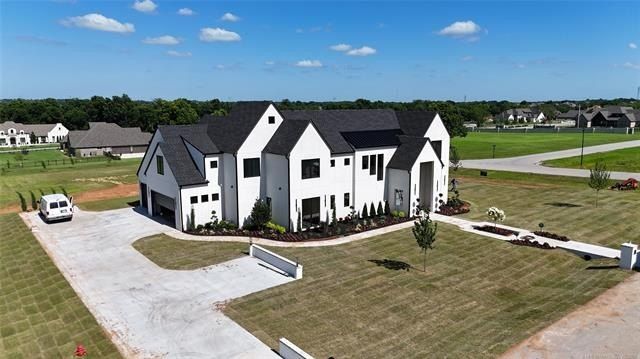 10989 S 218Th East Avenue. Broken Arrow, OK 74014