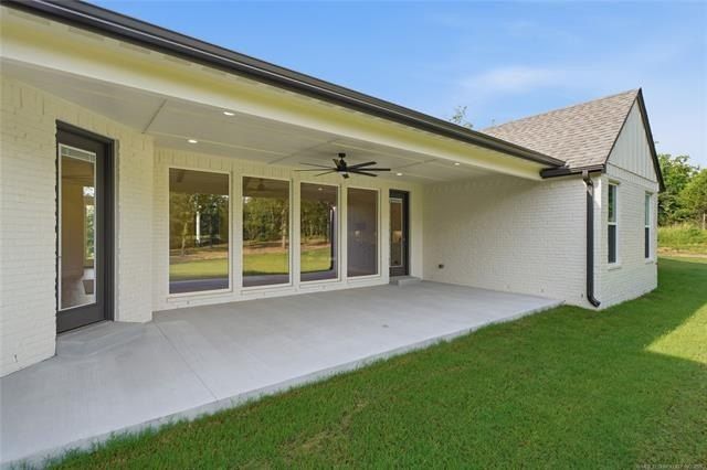 2714 Hickory Ridge Drive. Sapulpa, OK 74066